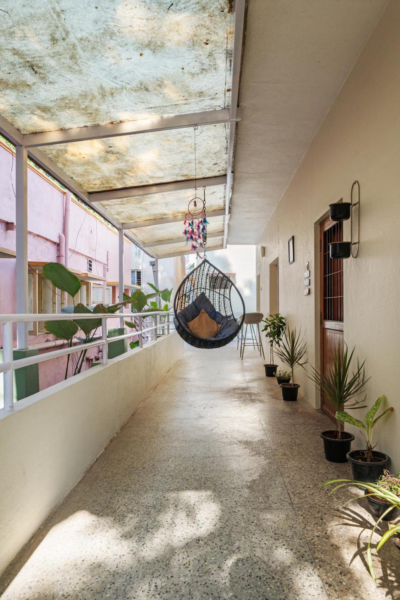House Of 2 Tress Penthouse Villa Bangalore Bagian luar foto