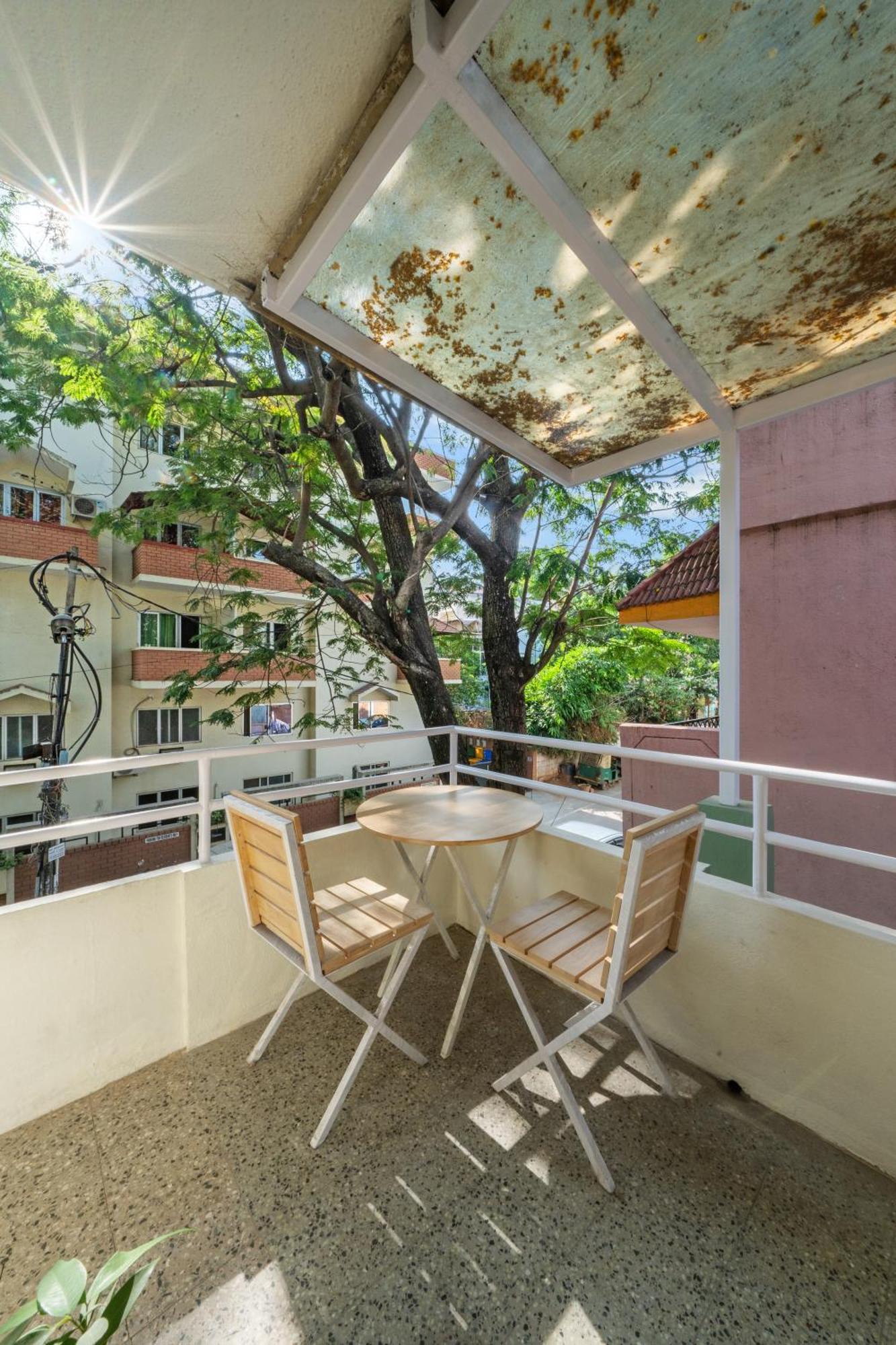 House Of 2 Tress Penthouse Villa Bangalore Bagian luar foto